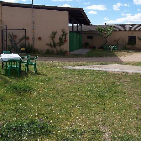 Albergue Turistico Torre de Sabre Ostello El Cubo de Tierra del Vino Esterno foto